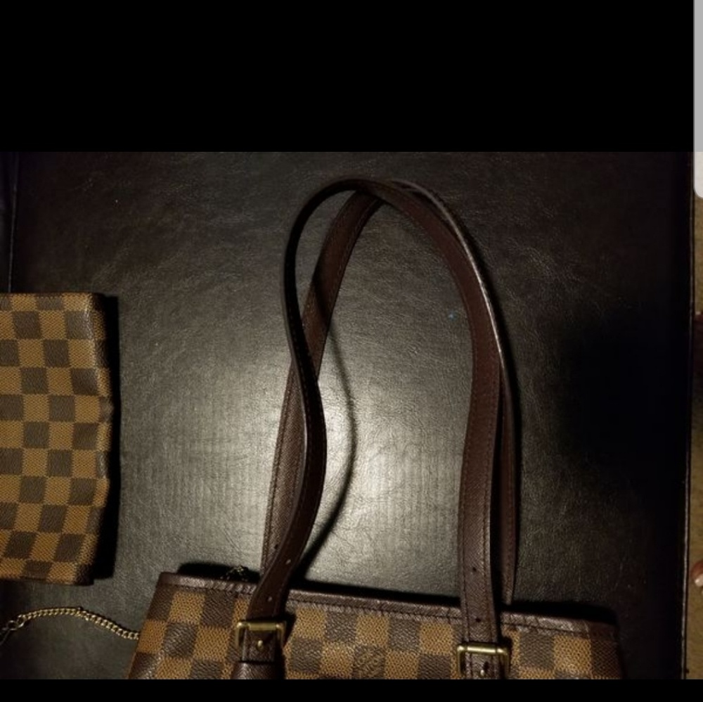 Louis Vuitton bucket bag and wallet
